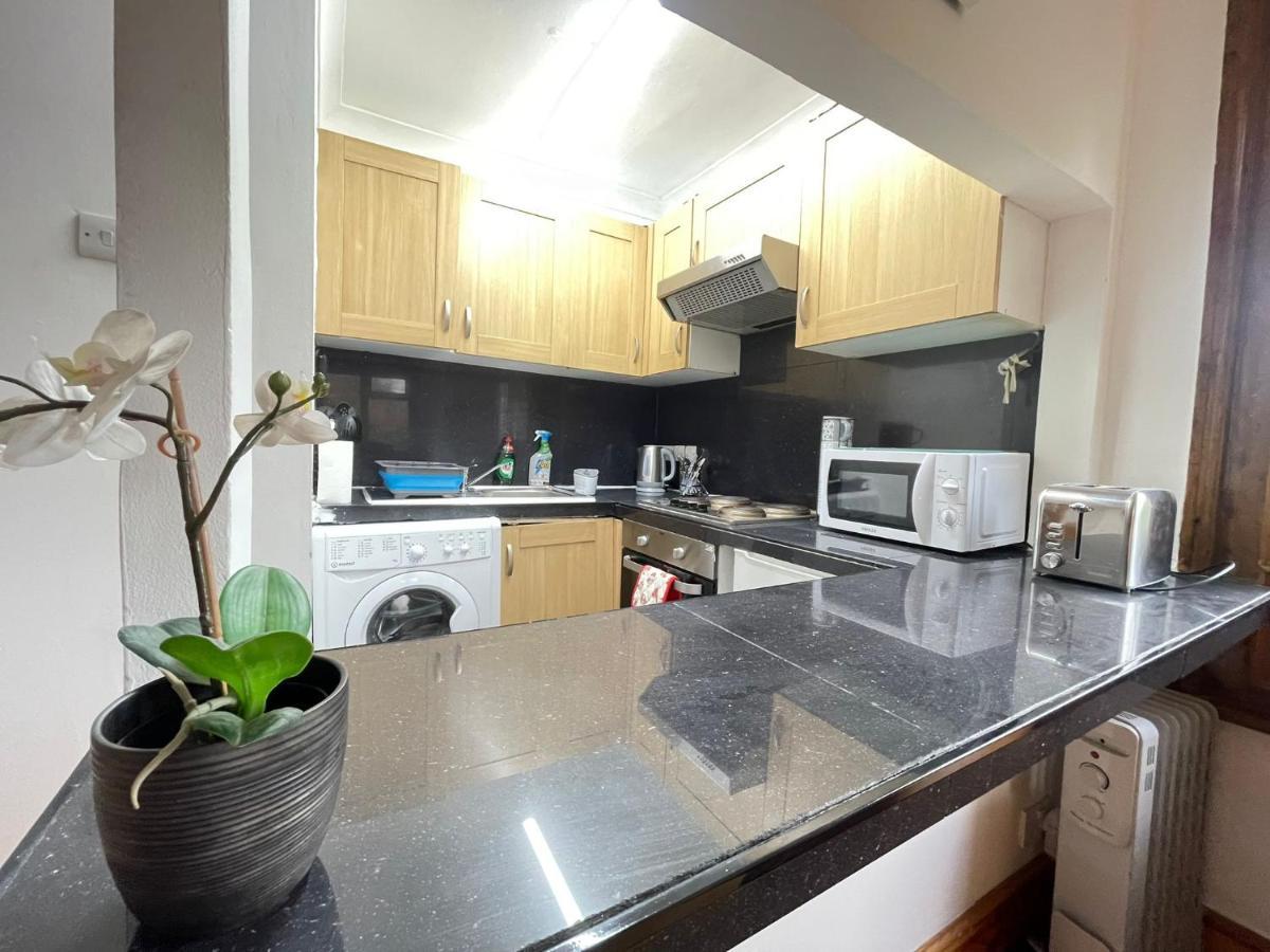 Private Double Room In Stratford Londra Dış mekan fotoğraf